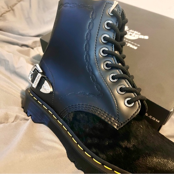 Dr. Martens x Great Frog *LIMITED EDITION* 1460 boot - Picture 9 of 10